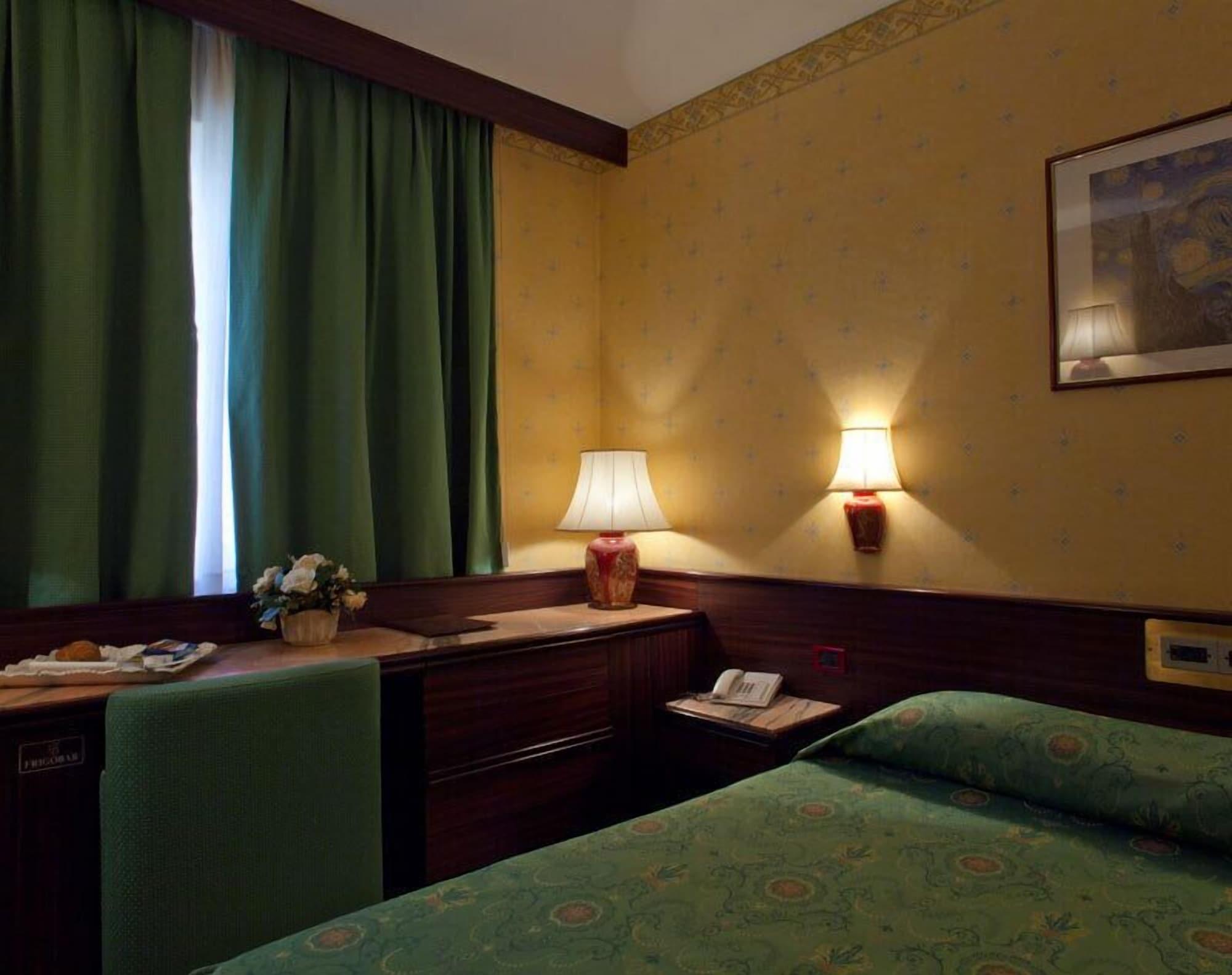 Hotel Leonardo Da Vinci Sassari Exterior foto