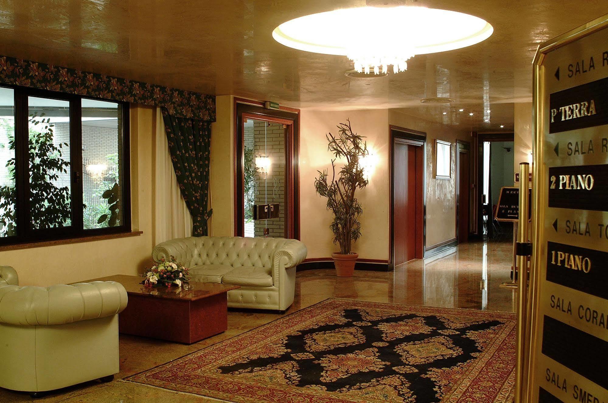 Hotel Leonardo Da Vinci Sassari Exterior foto